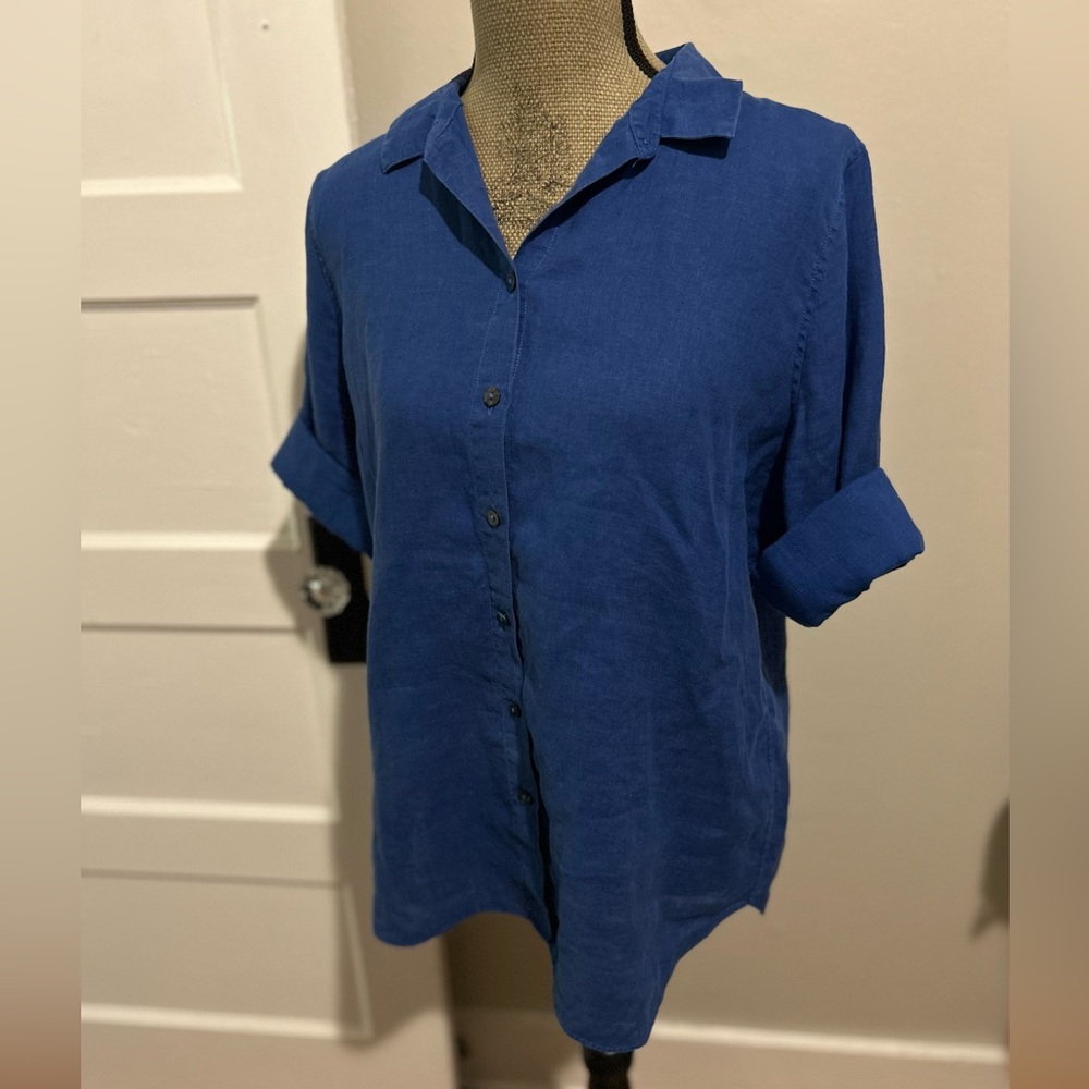 Chicos Blue No Iron 100% Linen Button down Rolled Short Sleeve Shirt